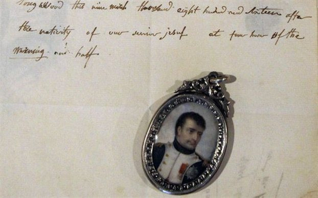 Σπάνιο χειρόγραφο του Ναπολέοντα πουλήθηκε 325.000 ευρώ