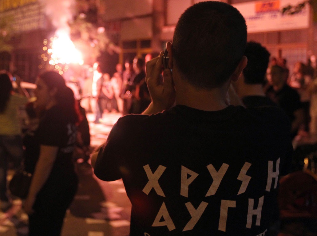 Κοινή ανακοίνωση ΣΥΡΙΖΑ και ΑΝΤΑΡΣΥΑ για επίθεση Χρυσαυγιτών  στα Άνω Λιόσια