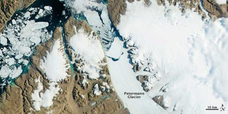 Παγόβουνο διπλάσιο από το Μανχάταν αποκολλήθηκε στη Γροιλανδία