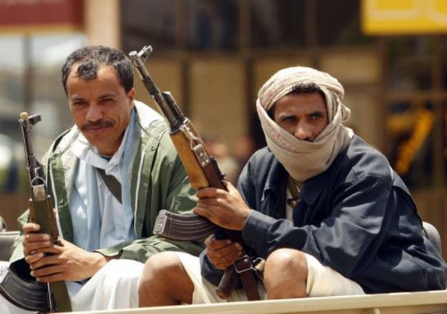 Περίπου 100 ένοπλοι εισέβαλαν στο υπουργείο Εσωτερικών της Υεμένης