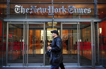 Ψεύτικο editorial ξεγελά τους New York Times