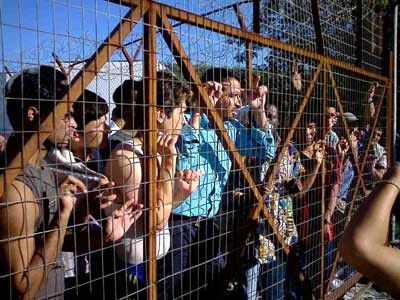 Νέα καταδίκη της Ελλάδας για τις συνθήκες κράτησης μεταναστών
