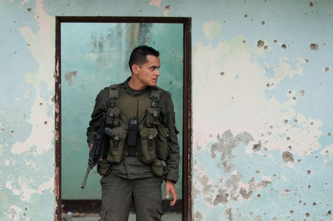 Η Κολομβία ξεκινά ειρηνευτικές συνομιλίες με τους FARC