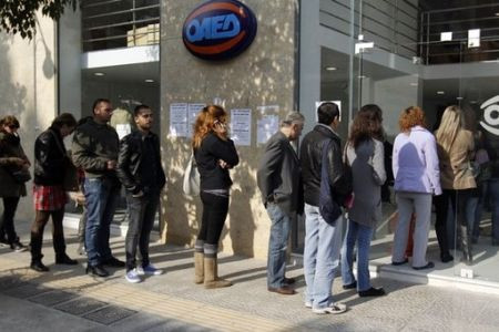 ΕΣΕΕ: Στα 4 δισ. ευρώ το ετήσιο κόστος της ανεργίας