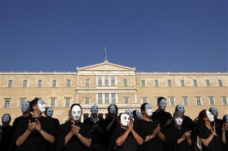 Σε καθεστώς αυστηρής επιτήρησης η Ελλάδα λόγω διαφθοράς
