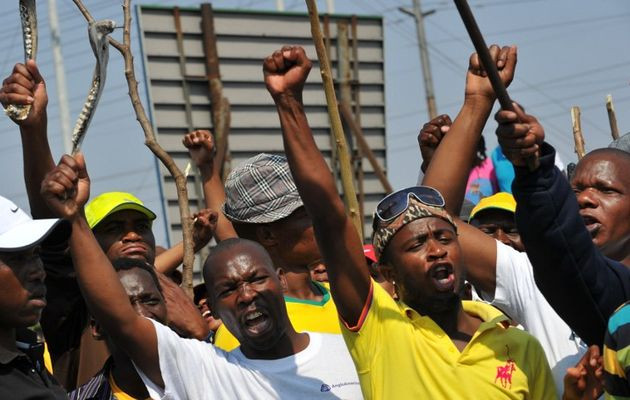 Σε εθνική απεργία προχωρούν οι μεταλλωρύχοι στη Νότια Αφρική