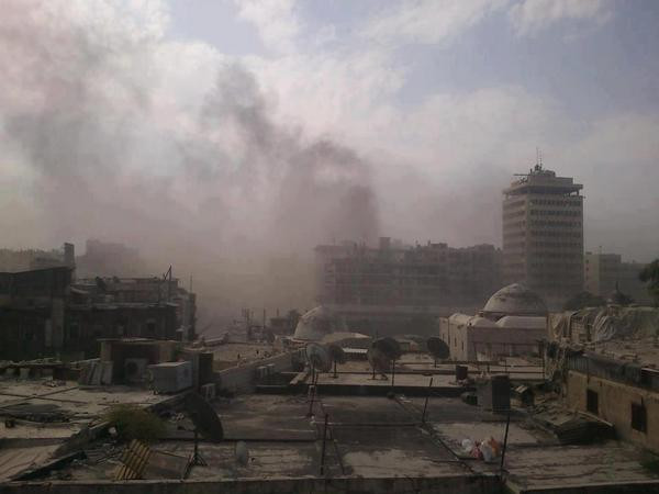 Δεκάδες νεκροί από ισχυρές εκρήξεις στο Χαλέπι