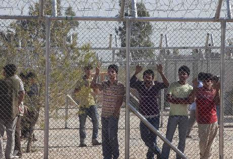 Εξέγερση μεταναστών κρατουμένων στην Ηγουμενίτσα