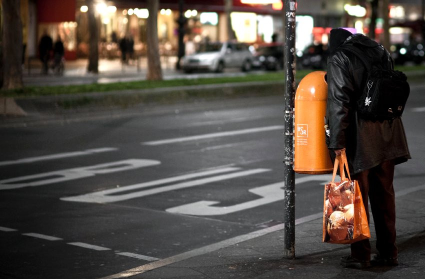 Γερμανία: Άστεγοι, άνεργοι και φτωχοί στις πόλεις