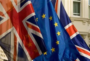 Οι μισοί Βρετανοί υπέρ της εξόδου της χώρας από την Ε.Ε