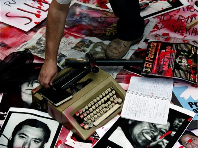 Σε επίπεδα ρεκόρ οι βίαιοι θάνατοι δημοσιογράφων φέτος