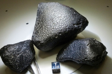 «Μαύρη Καλλονή»: Ο πρώτος μετεωρίτης από τον Άρη «βρέθηκε» στη Σαχάρα