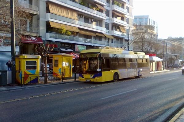 Χωρίς λεωφορεία, τρόλεϊ και προαστιακό ως την Τρίτη