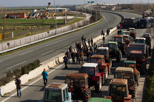 Tvxs Φωτορεπορτάζ: Βγαίνουν στους δρόμους οι αγρότες