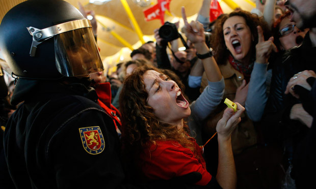 Ισπανία: Επεισόδια στην πρεμιέρα της απεργίας στην Iberia