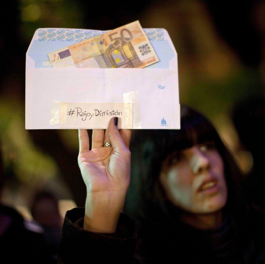 Spiegel: Η κρίση του ευρώ ελλοχεύει σε Ισπανία