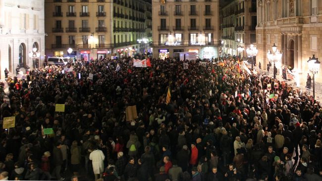 Ισπανία: Σαράντα πέντε συλλήψεις στις διαδηλώσεις κατά της λιτότητας