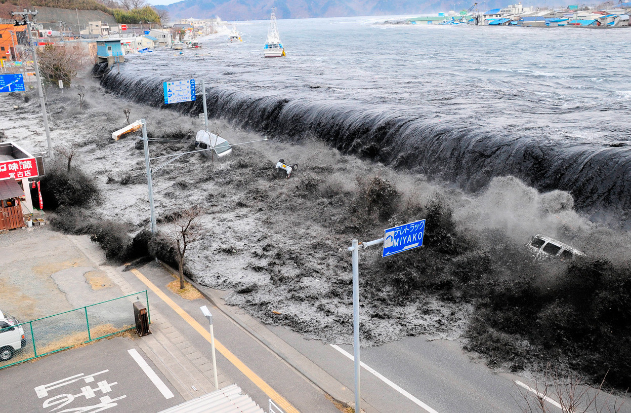 Δύο χρόνια από το φονικό τσουνάμι στην Ιαπωνία