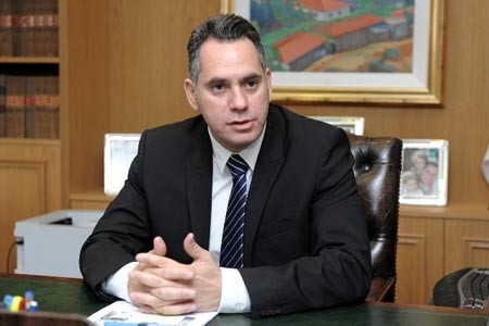 Ανοίγει τη συζήτηση για έξοδο της Κύπρου από το ευρώ ο Ν. Παπαδόπουλος (ΔΗΚΟ)