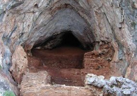 Οστά Νεάντερταλ σε σπήλαιο της Μάνης