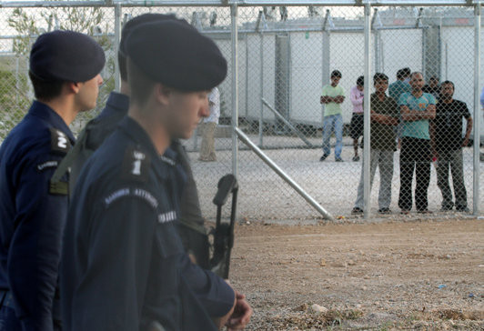 Συμπλοκή στο κέντρο κράτησης μεταναστών στην Κόρινθο