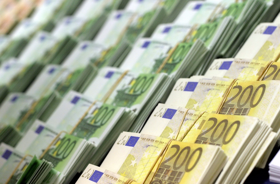 Πρωτογενές πλεόνασμα 508 εκατ. ευρώ και τρύπα στα έσοδα 351 εκατ. ευρώ