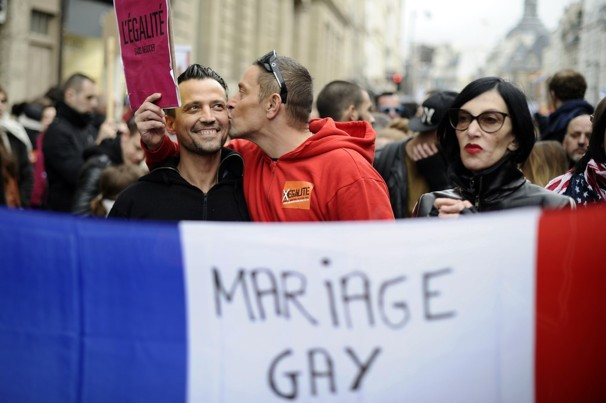 «Ναι» γαλλικής Γερουσίας στο γάμο μεταξύ ομοφυλόφιλων