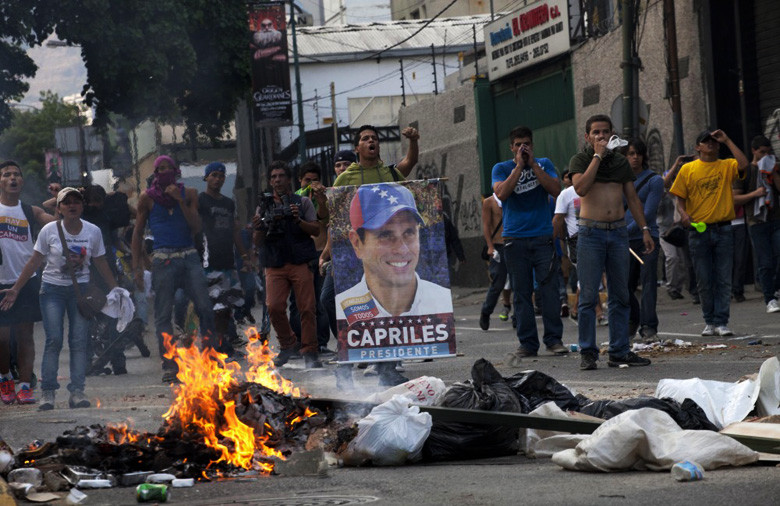 Βενεζουέλα: Μαδούρο εναντίον ΗΠΑ και αντιπολίτευσης