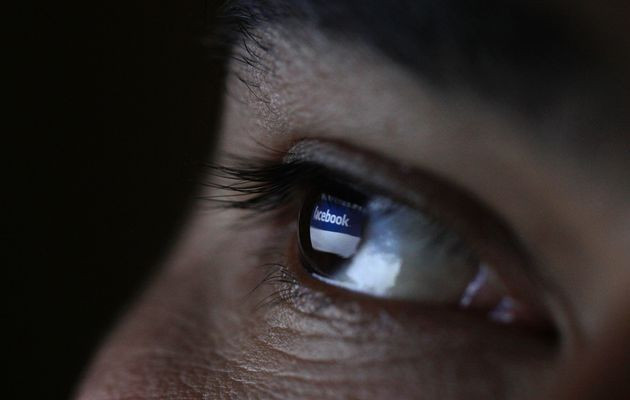Το Facebook «υπεύθυνο για το ένα τρίτο των διαζυγίων» στο Ιράν