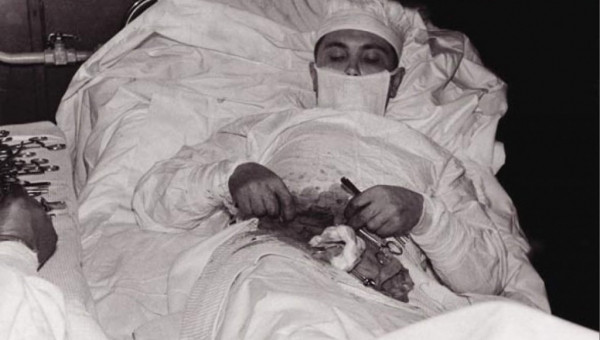 Σιβηρία 1961: Γιατρός χειρούργησε μόνος του τον εαυτό του