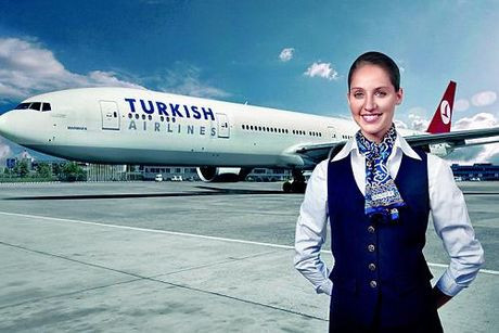 Αίρεται η απαγόρευση του κόκκινου κραγιόν στις Τουρκικές Αερογραμμές