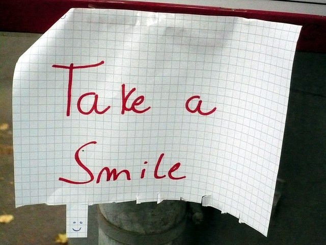 Take a smile! Τσα!!! Του Γιώργου Πήττα