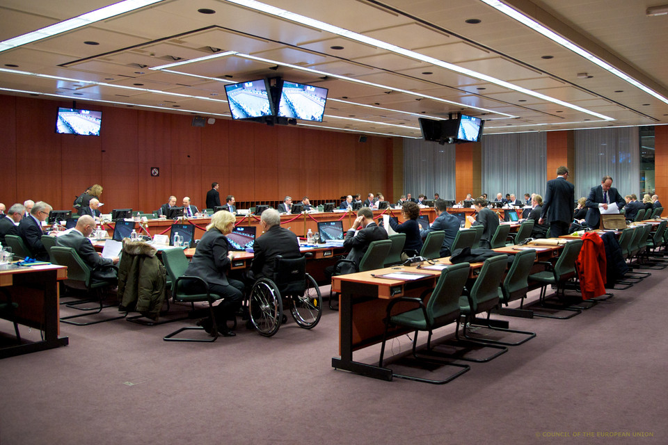 Εγκρίθηκε από το Eurogroup η «διπλή δόση»