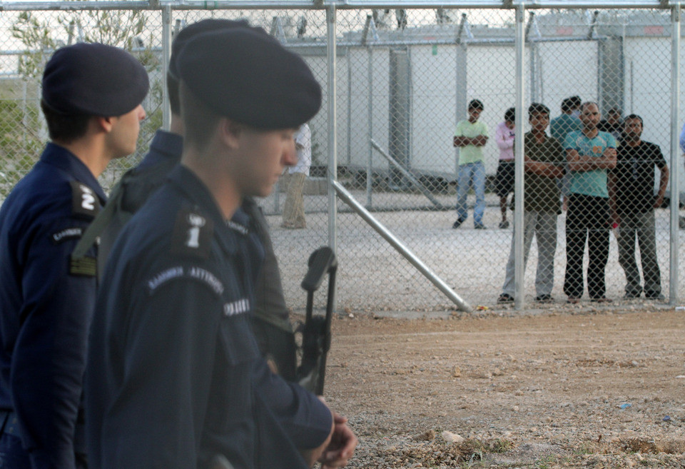 Εταιρεία σεκούριτι στη φύλαξη κέντρων κράτησης μεταναστών