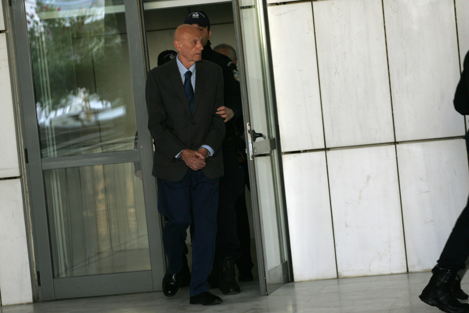 Ζήγρας: Ο Άκης άνοιξε μπροστά μου βαλίτσα με 80 εκατ. δραχμές