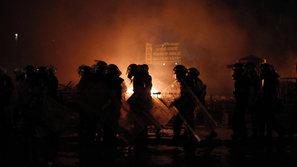 Τουρκία: Σκηνικό πολέμου στην πλατεία Ταξίμ