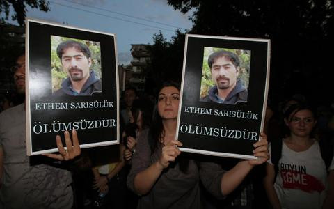 Τουρκία: «Αθώος» ο αστυνομικός που σκότωσε διαδηλωτή του Γκεζί