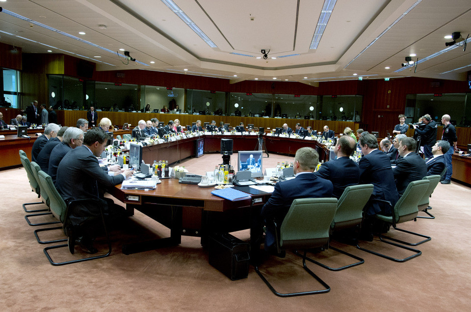 Ecofin: Με «κούρεμα» καταθέσεων η διάσωση των τραπεζών