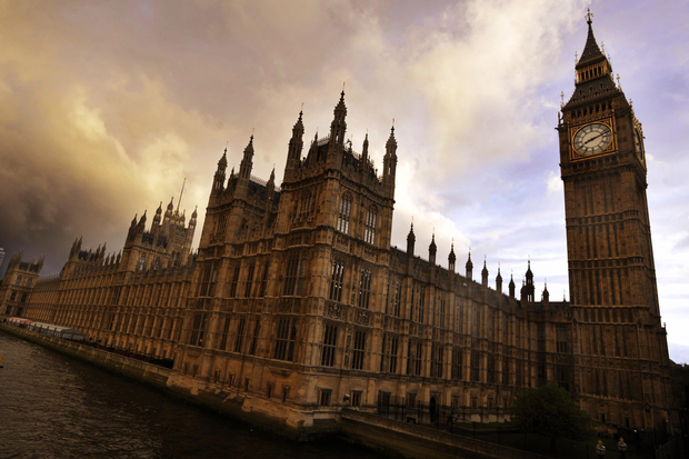 Βρετανία: Το κοινοβούλιο θα ξοδέψει 120.000 ευρώ για δύο αποχωρητήρια