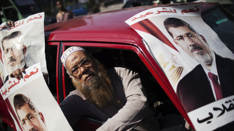 Αίγυπτος: Ανυποχώρητοι οι οπαδοί του Μόρσι παρά την επίσκεψη Μπερνς