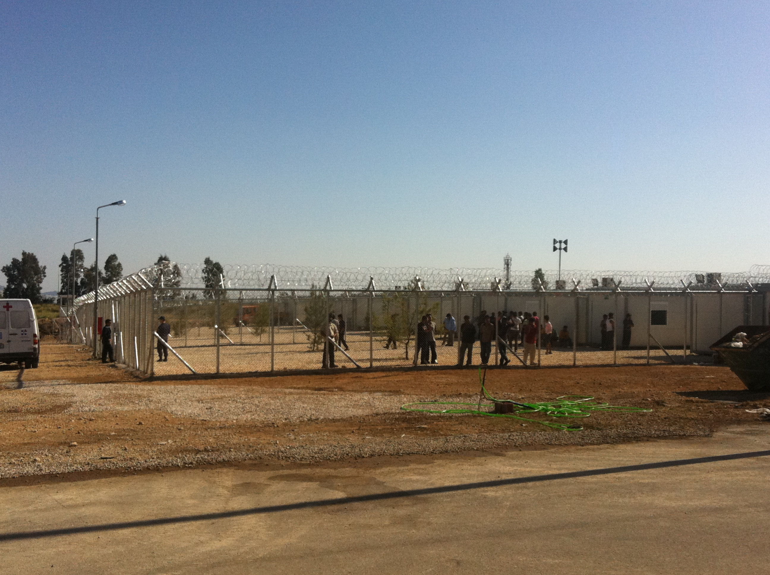 Αμυγδαλέζα: Αστυνομική επιχείρηση στο κέντρο κράτησης μεταναστών
