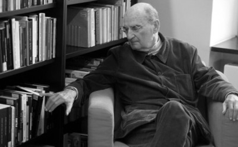 Έφυγε από τη ζωή ο συγγραφέας Σλάβομιρ Μρόζεκ