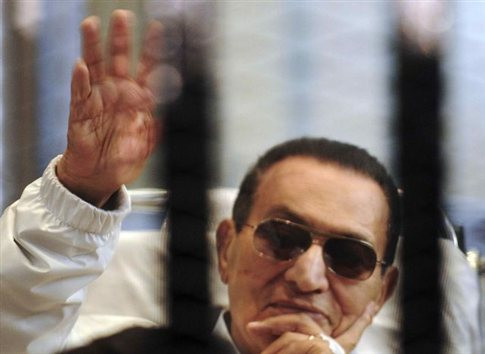 Δικηγόρος Χ. Μουμπάρακ: Ο πρώην Πρόεδρος θα αποφυλακιστεί άμεσα