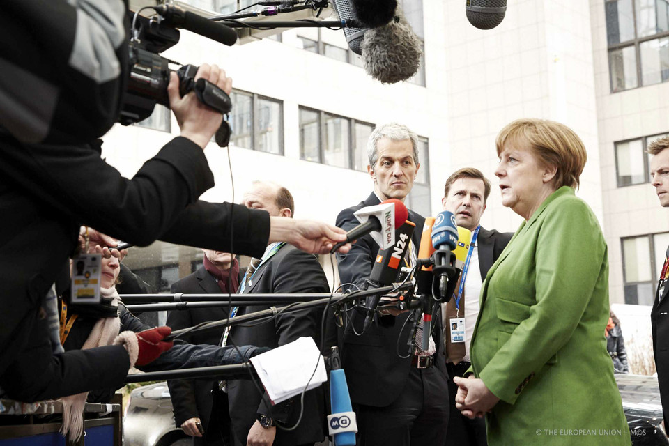 Μέρκελ: Η Ελλάδα δεν έπρεπε να μπει στο ευρώ
