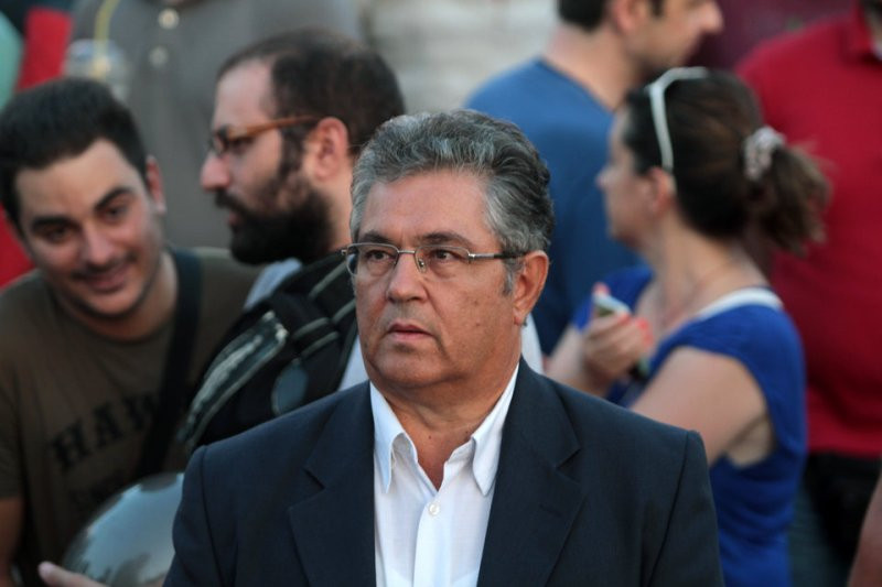 Κουτσούμπας: Πώς θα κάνει ανένδοτο αγώνα ο ΣΥΡΙΖΑ; Με τους εργατοπατέρες του ΠΑΣΟΚ;