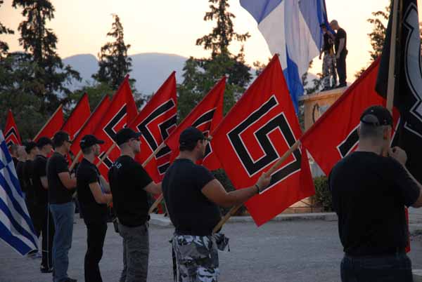 «Fuck Golden Dawn» από τον ράπερ Κουαντίρ Λατίφ