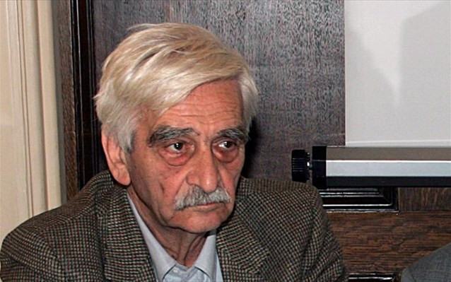 Απεβίωσε το ιστορικό στέλεχος του ΠΑΣΟΚ, Αντώνης Καρράς