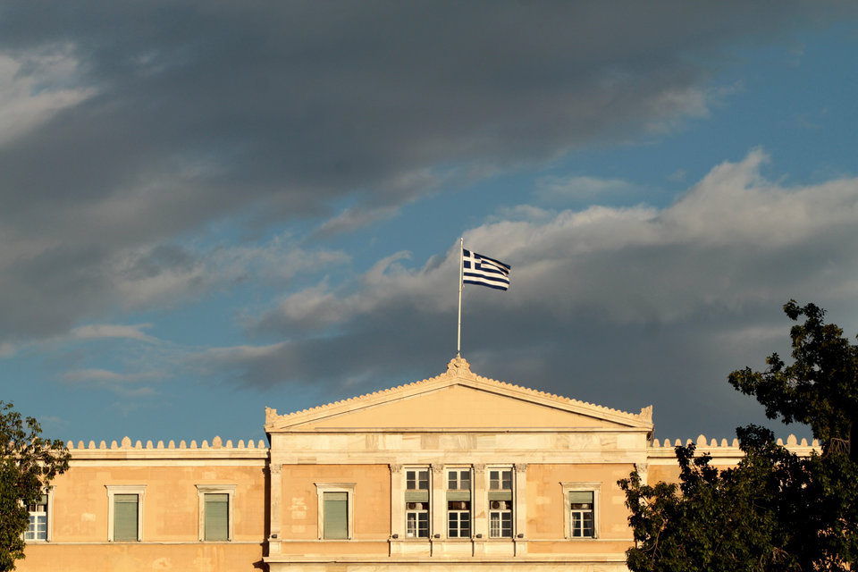 Δραβίλλας (ΕΥΠ): Δεν υπάρχει «βαλιτσάκι»