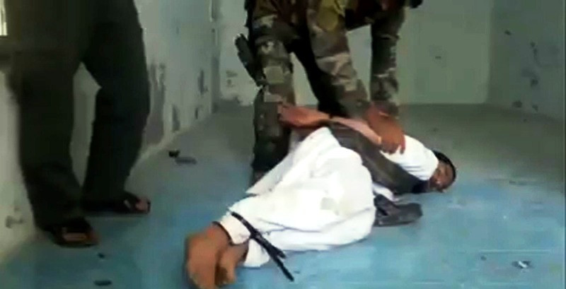Αφγανιστάν: Κακοποίηση κρατουμένου υπό την εποπτεία αμερικανών