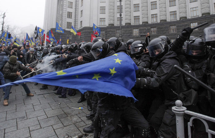 Ουκρανία: Το «Κίνημα της Ευρώπης» ενάντια στη στροφή προς τη Ρωσία